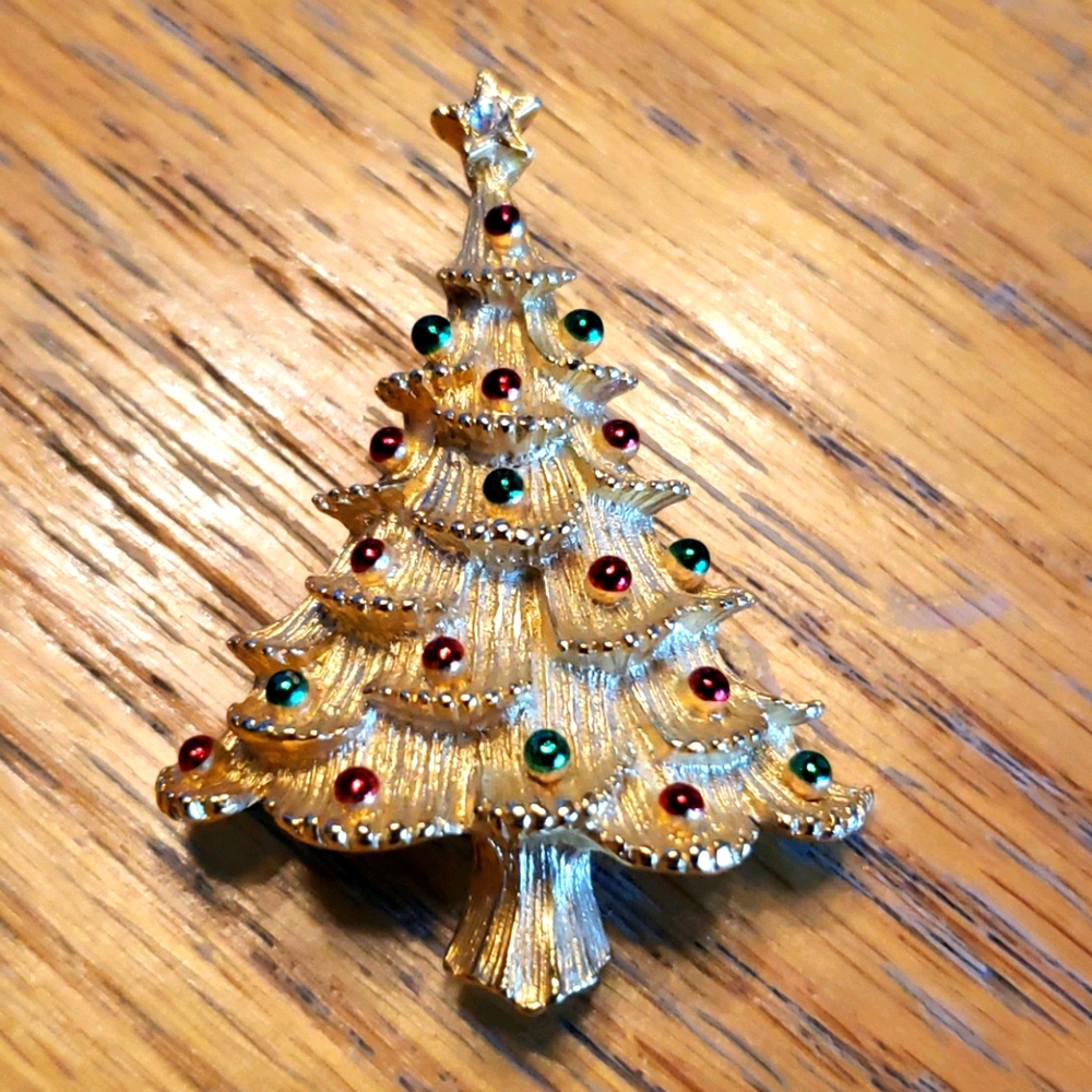 Christmas Tree Pin - Picture 1 of 3